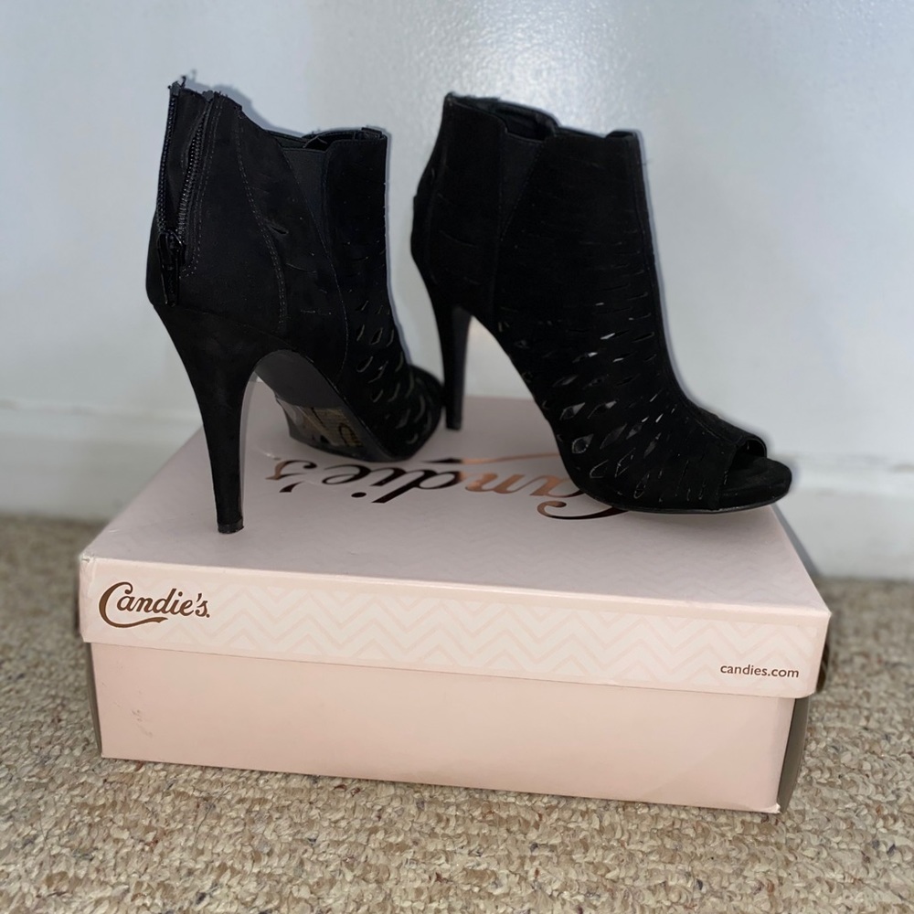 Candie’s Black Heels